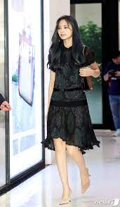Tzuyu somehow manages to always look spectacular, with her bright, brilliant smile and adorable a dark lace outfit that resembled her costume from twice's tt music video, the elegant dress looked. 10 Times Twice S Tzuyu Proved That Black Dresses Are A Superior Look On Her Koreaboo