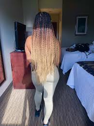 Black And Blonde Ombre Knotless Braids Ombre Knotless Box Braids Pretty Braided Hairstyles Ombre Box Braids Natural Hair Styles For Black Women
