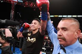 Photos: Mario Barrios Takes Out Richard Zamora in Four