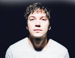 Cornish singer returns for beach side shows