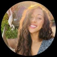 Naomi Singh's Instagram, Twitter & Facebook