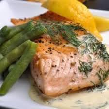 Gebratener Lachs Mit Zitronen Dill Sauce Ruth Recettessaines En 2020 Saumon Frit Recette De Plat Idee Recette Plat