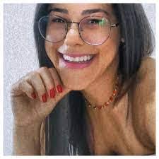 Olivia Biss's Instagram, Twitter & Facebook