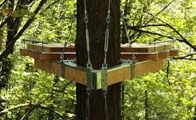 To build a treehouse that can actually be lived in for a long period of time requires a great deal of careful planning, strong timbers, one or more sturdy trees, and possibly building permits. Cantilevered Contemplation Platform Is A Treehouse Retreat In Oregon