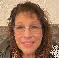 Hello, I'm Keri and something to know about me is that I have been  struggling with being overweight for several years now I weighed 124 lb my  whole life and now I'm