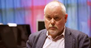 LIVET BAK DEN KINESISKE BRANNMUR