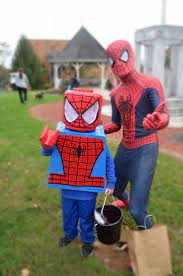 Diy Lego Spiderman Costume Honeysuckle Footprints Lego Costume Diy Diy Costumes Women Easy Diy Costumes
