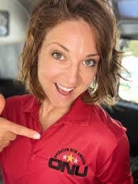 Kristen Beecher's Instagram, Twitter & Facebook