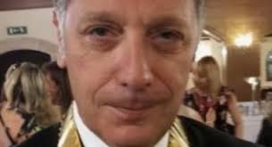 Grande partecipazione alla performance artistica di Anna Seccia “Tracce  partecipate donne e uomini in cammino” al MuMi di Francavilla al Mare -