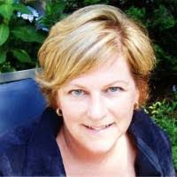 Karen Carlini's Instagram, Twitter & Facebook