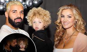 However they split last year soon. Drake S Baby Mama Sophie Brussaux Jokingly Photoshops Their Hair In Family Photo With Son Adonis 2 Daily Mail Online