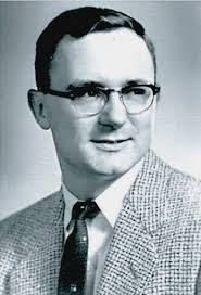 The Many Chemists Who Could Have Proposed the Woodward‐Hoffmann Rules But  Didn't: The Organic Chemists Who Discovered the Smoking Guns[]**