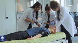 2012 yılında sakarya üniversitesi tıp fakültesi morfoloji binasının tamamlanmasının ardından öğrenciler eğitimlerini fakülte bünyesinde devam etmiştir. Sakarya Universitesi Tip Fakultesi Tanitim Filmi Youtube