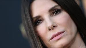 Sandra Bullock will Asche von Bryan Randall auf den Bahamas verstreuen