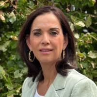 Vandaag hebben Duncan Holtappel en Daphne Holtappel bij Paul Dirix (CEO van  het Afval Energie Bedrijf Amsterdam) het 2 jarige contract voor industriële  reiniging officieel getekend. Na een spannende…