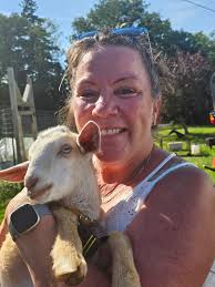 Lovely session of goat yoga tonight. We were blessed with beautiful  weather. Was quite a comical session tonight 😆🐐🐏 More goat yoga for  tomorrow 10.30am and 12.30 Sunday. Variety of walking times.