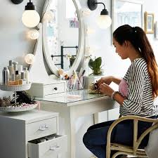 338 Likes 19 Comments Ikea Austria Ikeaaustria On Instagram Noch Einen Schnellen Blick In Den Spiegel Und D Home Decor Bedroom Bedroom Decor Home Decor