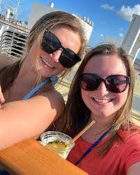 Alana Ross's Instagram, Twitter & Facebook