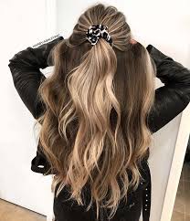 As a matter of a fact, light brown hair with blonde highlights is one of the biggest fashion trends that are in right now. 23 Brown And Blonde Hair Ideas To Copy Now Hania Style