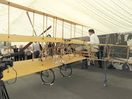 Januar 1958 in london) war ein britischer luftfahrtpionier und gründer des luftfahrtunternehmens avro. Av Roe Centenary