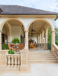 Invitation Accepted Leslie And Bill Whittle S Gracious Home Puts Entertaining At The Forefront Inregister In 2020 Looking For Houses Gracious Whittling