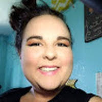 Amber Derryberry's Instagram, Twitter & Facebook