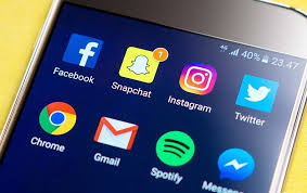 Facebookovi Investitori Zele Smjenu Marka Zuckerberga Terracon Business News Social Media Detox Social Media Jobs Social Media Instagram