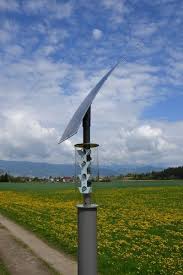 But one thing that never changes is his genius, and his sense of humor. Solare Wegebeleuchtung