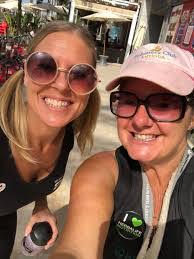 Amanda Affleck's Instagram, Twitter & Facebook