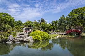 Usted puede tomar cualquiera de las siguientes líneas: El Jardin Japones Mas Grande Del Mundo Fuera De Japon