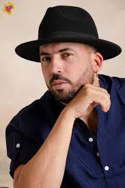 Joan Bencomo's Instagram, Twitter & Facebook