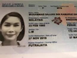 Namun sajat atau nama sebenarnya muhammad sajjad kamaruzzaman mengakui yang penampilannya ketika mengerjakan umrah akan jadi perhatian dan kontroversi. Eh Bangau La Muhammad Sajjad Bin Kamaruzzaman Kerana Facebook