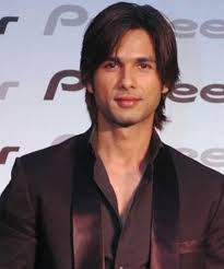 Long hairstyles for men is here. 20 Best Hairstyles For Indian Men