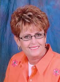 Ramona Duncan's Instagram, Twitter & Facebook