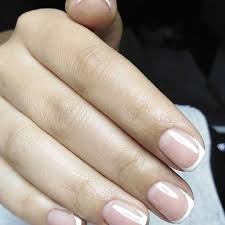 Pogledajte naše proizvode i sredstva za nokte, široki asortiman od lakova za nokte do ulja i tretmana koji će učiniti da vaši nokti odlično izgledaju. 96 Najnovijih Slika French Leto 2021 Sredime