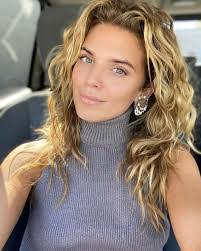 Connie Scarlett's Instagram, Twitter & Facebook