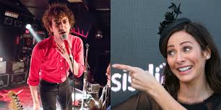 Jul 25, 2021 · bis heute hat natalie imbruglia über zehn millionen platten verkauft, obwohl sie nie wieder an den erfolg von „torn (1997) anknüpfen konnte. The Strokes Albert Hammond Ist Im Studio Mit Natalie Imbruglia Musikexpress