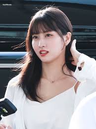 Twice Momo 190712 Incheon Airport To Singapore Beautiful Japanese Girl Momo Kpop Girl Groups
