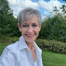 Diane Plyler's Instagram, Twitter & Facebook