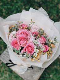 Wedding bouquet flowers bride wreath invitation flower roses romantic love. 500 Bouquet Images Hd Download Free Pictures On Unsplash