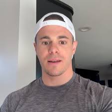 I said to @sharonsocher a couple weeks ago “babe wouldn’t it be epic if we  surprised Ronnie and took him to LegoLand for his 5th birthday?!” She was  like “we have to!” Can’t believe we have a 5 year ...