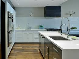 30 Trendiest Kitchen Backsplash Materials Kitchens Without Upper Cabinets Trendy Kitchen Backsplash Creative Kitchen Backsplash