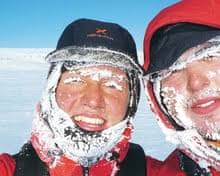 The art of aerobatic wing walking