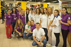 Evenimentul se desfășoară între orele 16 și 18. Bebe Tei Sun Plaza Este Deschis