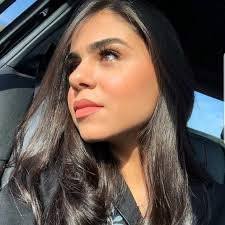 michaela simpson (@mikkipoos)