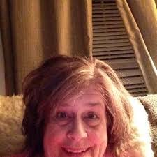 Mary Vig's Instagram, Twitter & Facebook