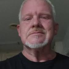 What is the current price of gas at the new Allsups in Bowie, Texas?