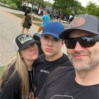 100+ "Tousignant" profiles