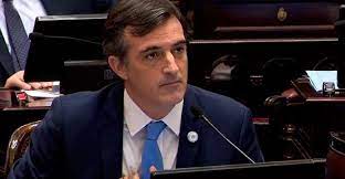 Sobre el video donde se lo escucha hablar raro. 8bioc Zimma 5m