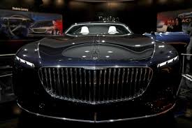 Price mercedes maybach 6 cabriolet. The Stunning Vision Mercedes Maybach 6 Cabriolet Concept Has A Roof Threaded With Gold And A Dinner Service And Luggage Set Under The Bonnet